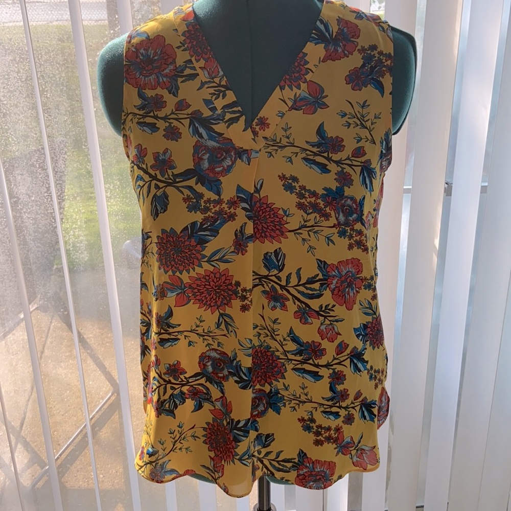 Flowered sleeveless top